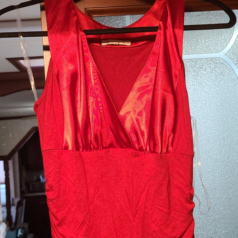 Slinky, Satin Top